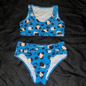 Blue leopard bikini 👙